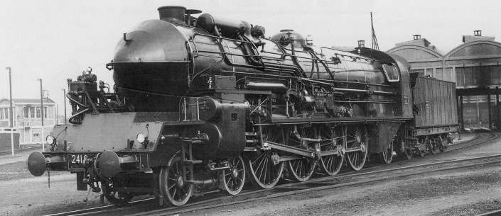 Photo SNCF-SE reprise du livre "Les locomotives  vapeur unifies 241P, 240P, 150P" de Bernard Collardey et Andr Rasserie, dit par La vie du Rail, ISBN 2-902 808-93-3
